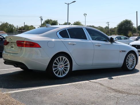 Used 2017 Jaguar XE First Edition image 12