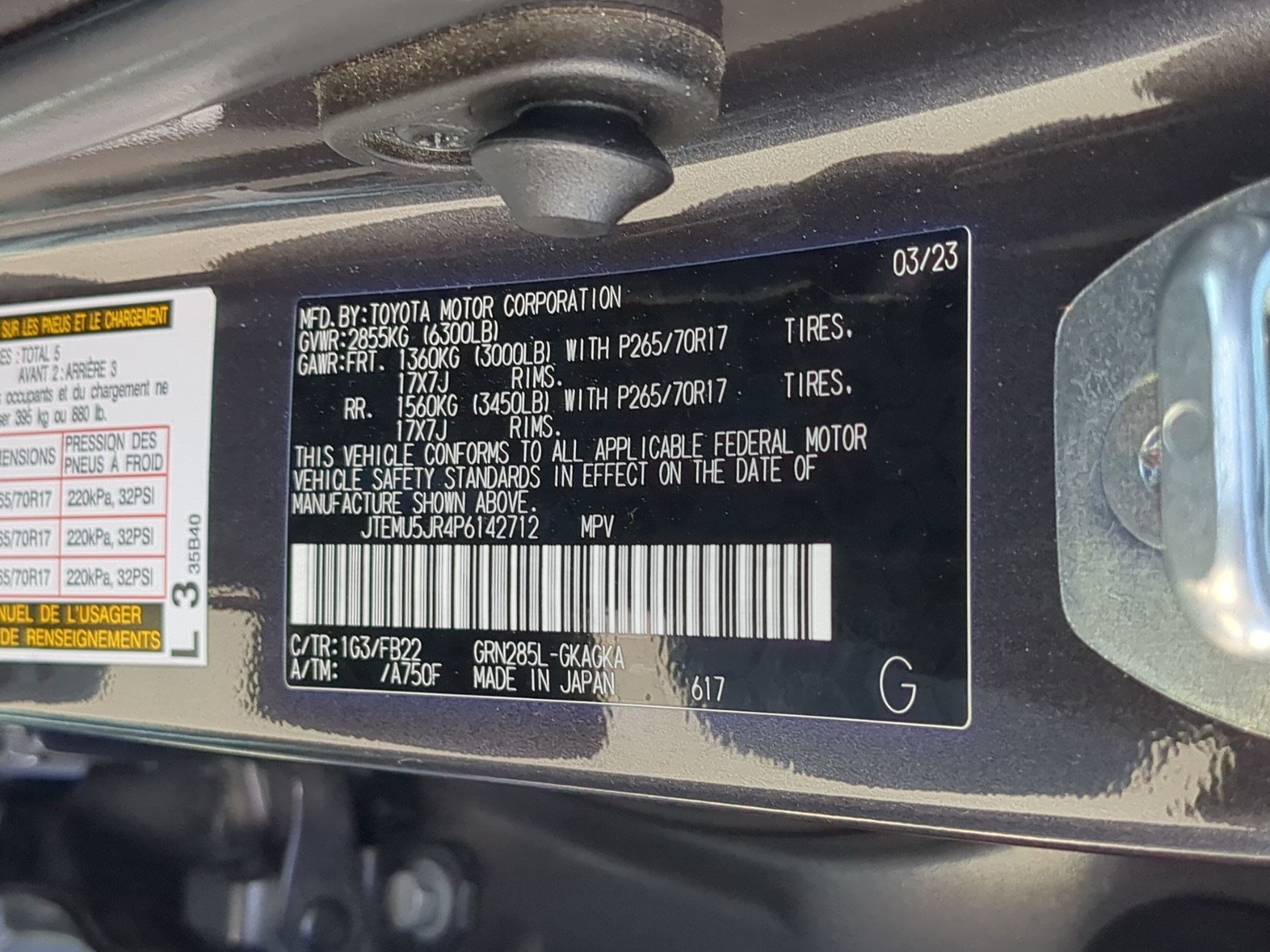 Used 2023 Toyota 4Runner SR5 AWD/4WD image 34