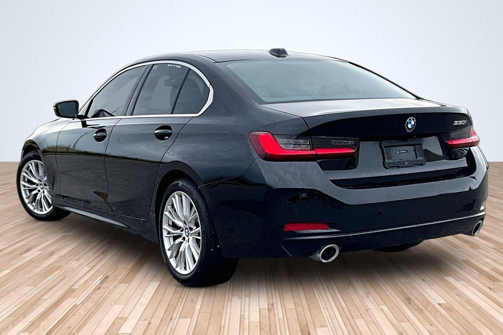 Used 2024 BMW 330i Sedan w/ Convenience Package RWD image 10