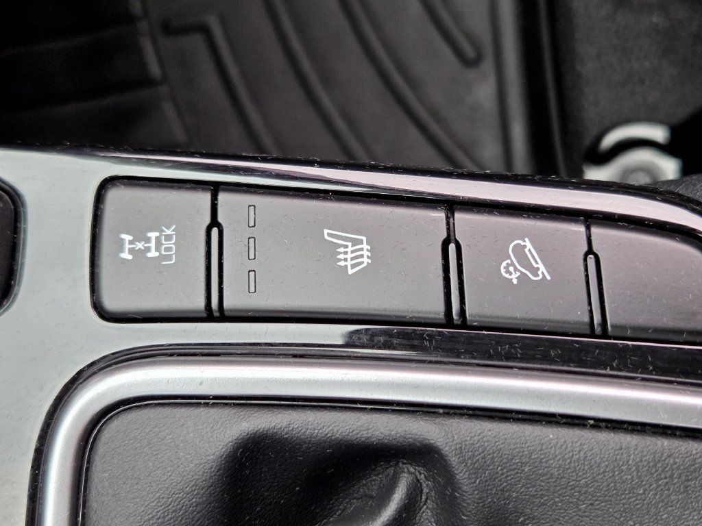 Used 2024 Kia Seltos S AWD/4WD image 41