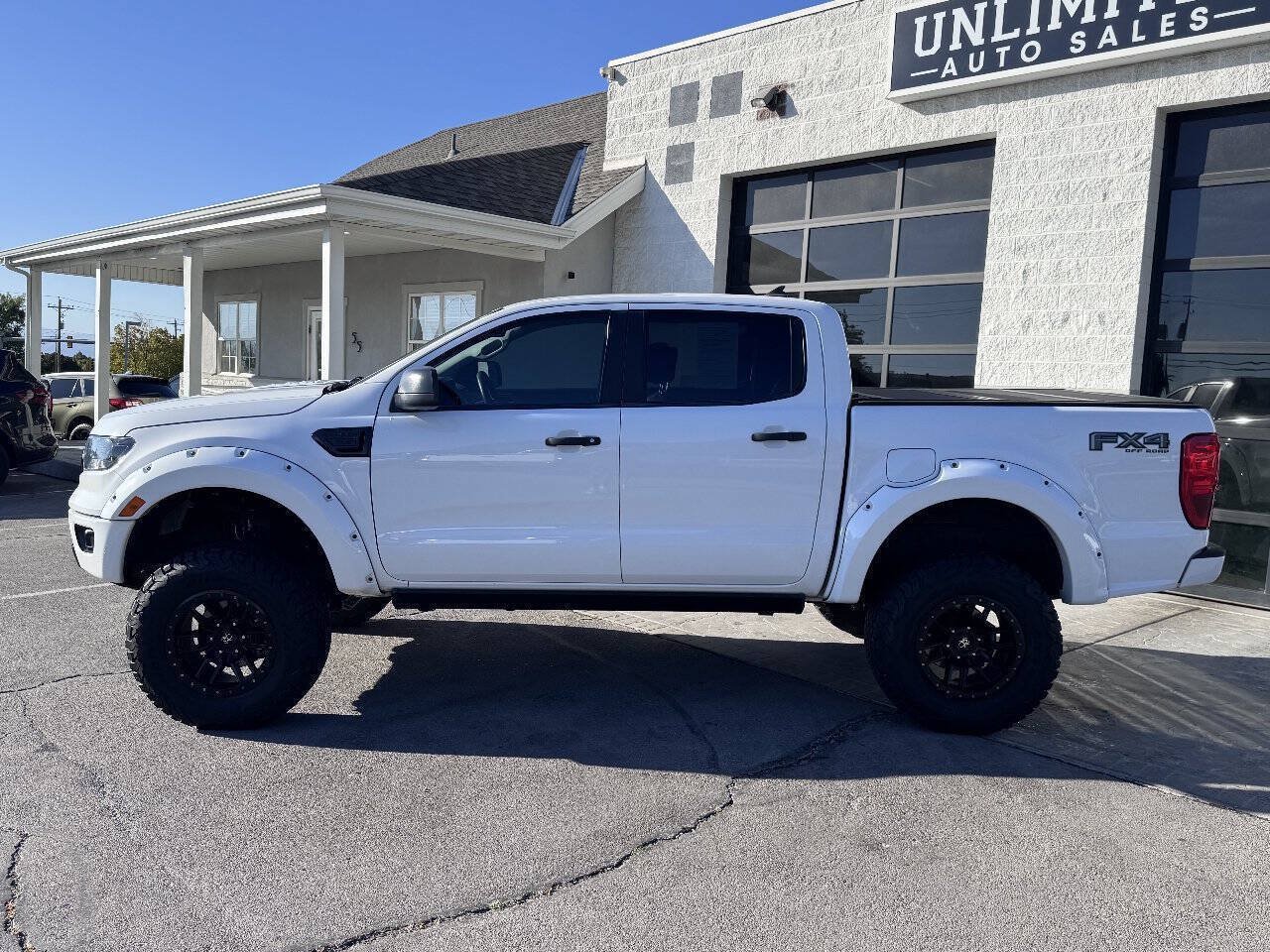 Used 2022 Ford Ranger XLT w/ Equipment Group 302A High AWD/4WD image 9