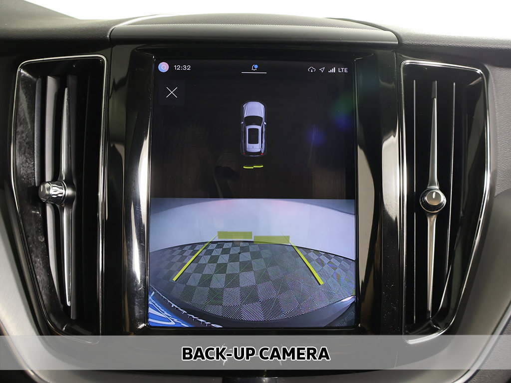 Used 2022 Volvo XC60 B5 Momentum AWD/4WD image 6