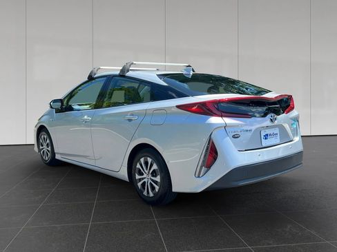 Used 2020 Toyota Prius Prime Limited FWD image 3