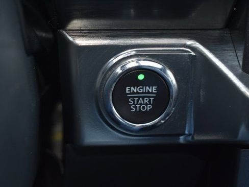 Used 2023 Ford F150 Lariat w/ Equipment Group 502A High image 24