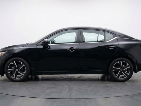 Used 2025 Nissan Sentra SV image 5