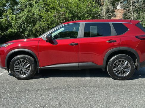 Certified 2023 Nissan Rogue S image 25