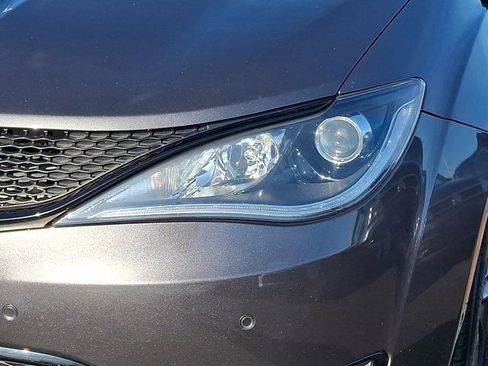 Certified 2020 Chrysler Pacifica Touring-L w/ Advanced Safetytec Group image 11