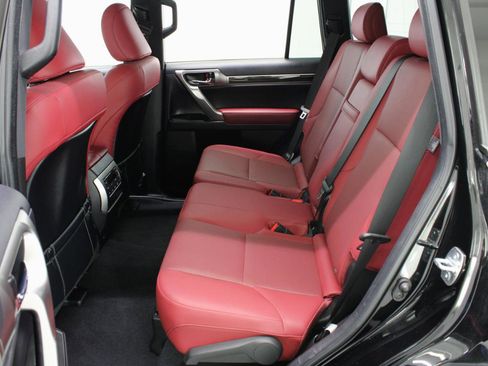 Used 2022 Lexus GX 460 Premium w/ Premium Package image 38