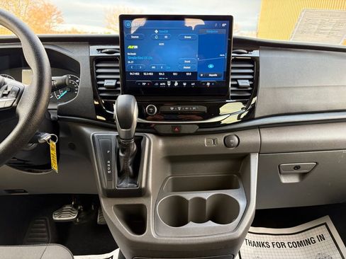 Used 2025 Ford Transit 350 XLT image 28