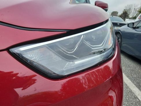 Used 2022 Toyota Highlander Platinum image 10