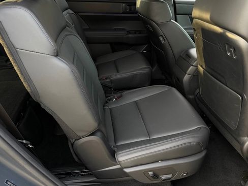 Used 2024 Hyundai Santa Fe Calligraphy image 22