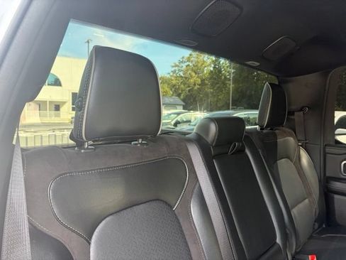 Used 2024 RAM 1500 Laramie AWD/4WD image 23
