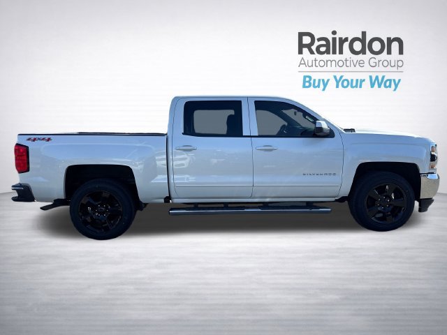 Used 2017 Chevrolet Silverado 1500 LT w/ All Star Edition AWD/4WD image 8