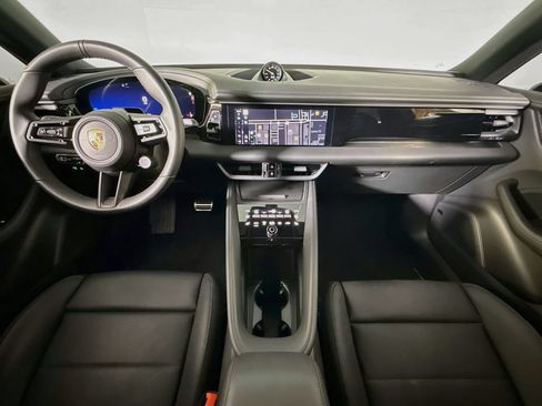 Certified 2026 Porsche Macan GTS Electric AWD/4WD image 11
