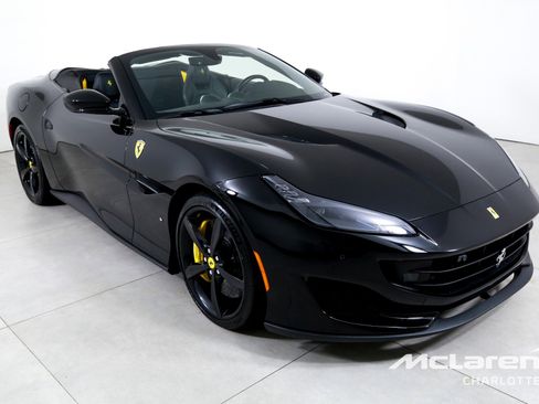 Used 2019 Ferrari Portofino RWD image 4