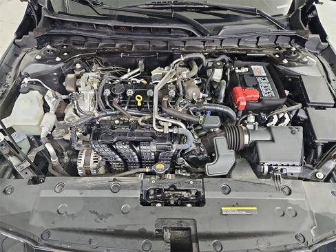 Used 2023 Nissan Altima 2.5 SV image 14