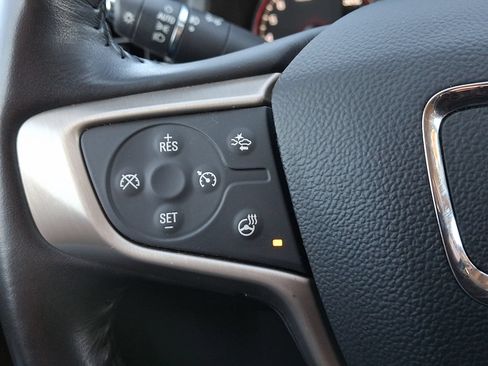 Used 2019 GMC Acadia Denali w/ Technology Package AWD/4WD image 24