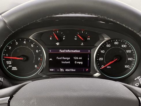 Used 2023 Chevrolet Traverse LT image 16