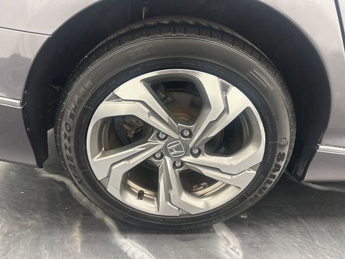 Used 2018 Honda Accord EX-L image 33