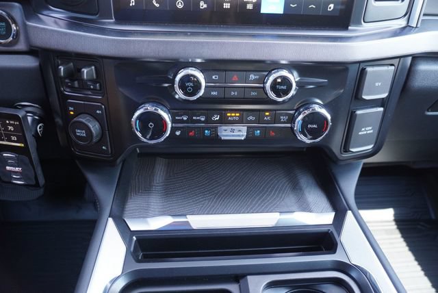 Used 2025 Ford F450 Platinum w/ FX4 Off-Road Package AWD/4WD image 56