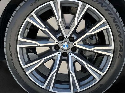 Used 2022 BMW X7 M50i AWD/4WD image 43