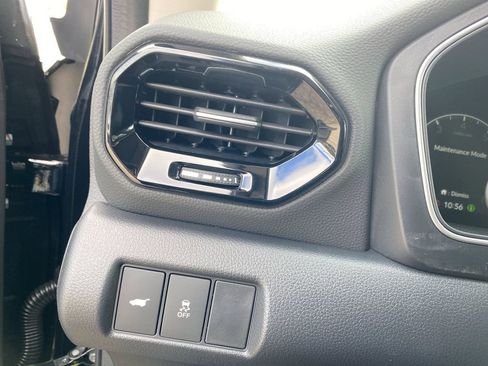 New 2025 Honda Pilot Touring image 26