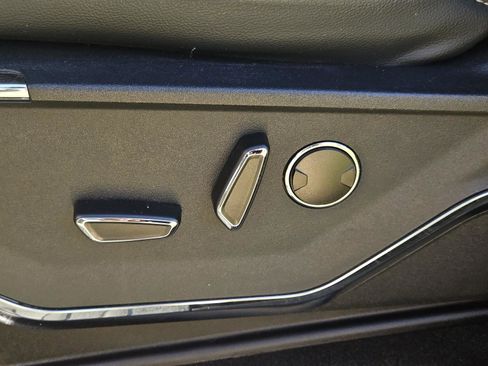 Used 2023 Ford F150 Lariat w/ Equipment Group 502A High image 26