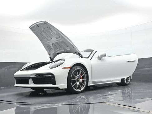 Certified 2024 Porsche 911 Turbo AWD/4WD image 27