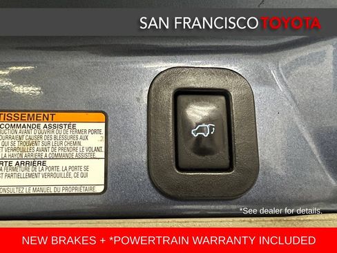 Used 2016 Toyota Sienna XLE Premium FWD image 43