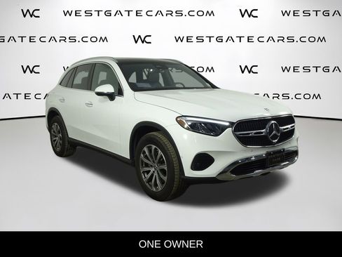 Used 2024 Mercedes-Benz GLC 300 image 2