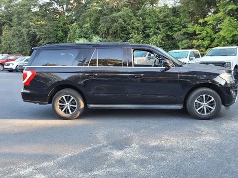 Used 2019 Ford Expedition Max XLT image 17