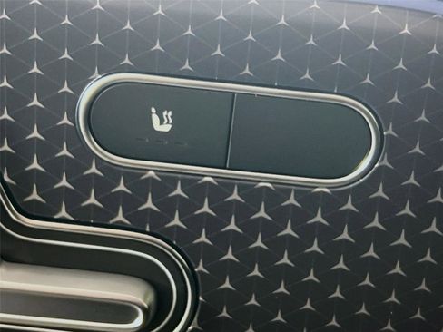 New 2026 Mercedes-Benz GLB 250 4MATIC image 21