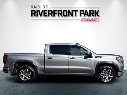 Used 2020 GMC Sierra 1500 SLT w/ SLT Premium Plus Package AWD/4WD image 2