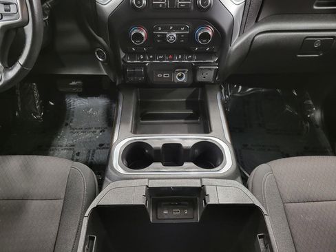 Used 2020 Chevrolet Silverado 1500 RST image 18