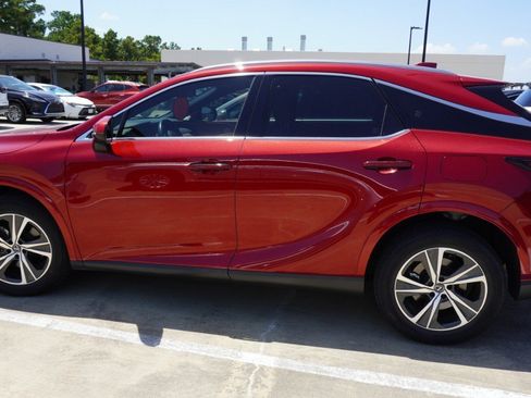 Used 2024 Lexus RX 350 Premium w/ Accessory Package (Z1) FWD image 4