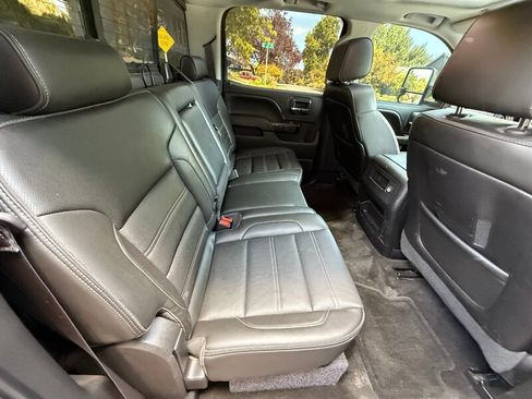 Used 2015 GMC Sierra 2500 Denali w/ Duramax Plus Package image 15