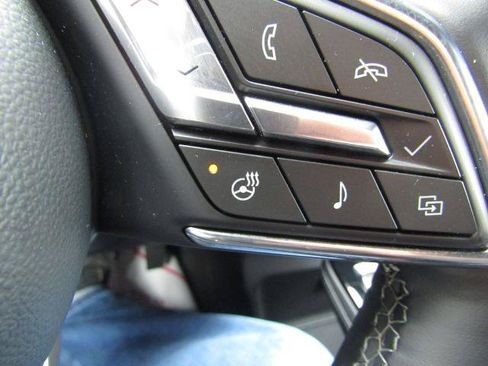 Used 2025 Buick Enclave Sport Touring AWD/4WD image 29