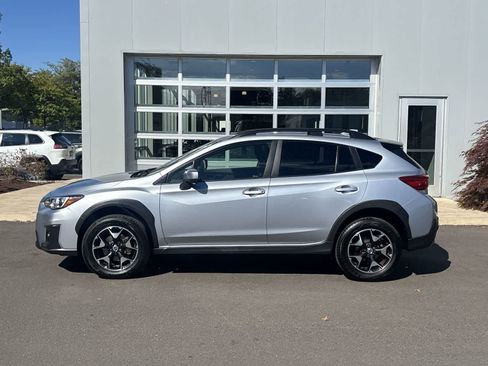 Used 2018 Subaru Crosstrek 2.0i Premium w/ Eyesight System AWD/4WD image 2