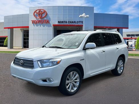 Used 2010 Toyota Highlander Limited AWD/4WD image 3