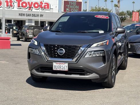 Used 2021 Nissan Rogue SV FWD image 47