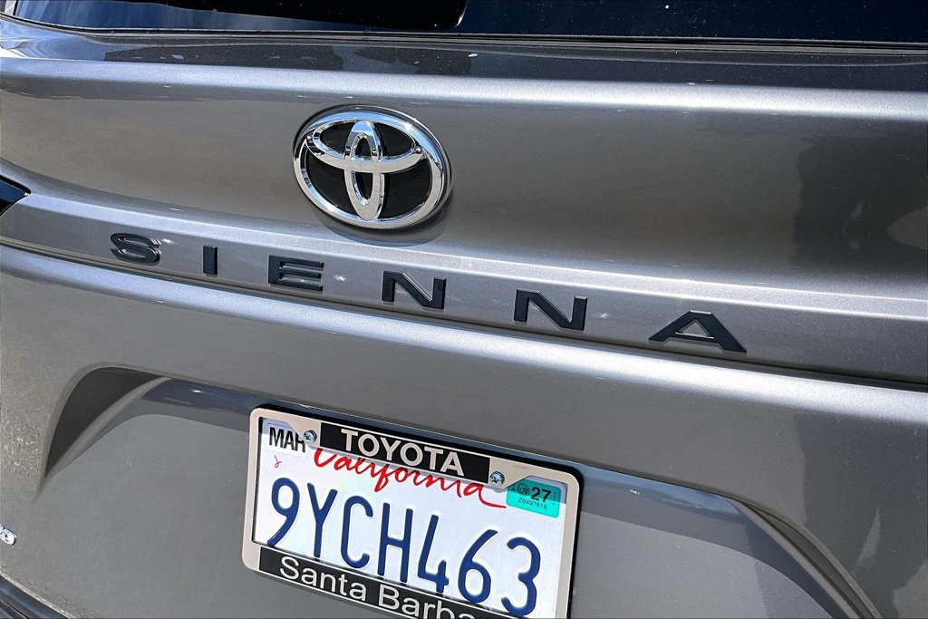 Certified 2026 Toyota Sienna LE AWD/4WD image 24