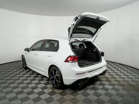 Used 2023 Volkswagen Golf R image 31