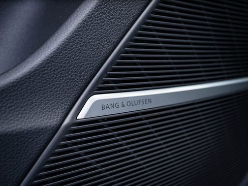 Used 2025 Audi Q7 3.0T Prestige w/ Prestige Package image 18