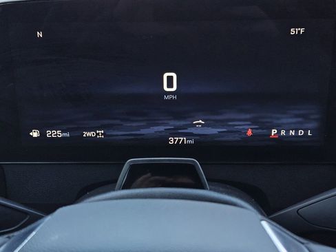 Used 2025 Chevrolet Traverse Z71 w/ Enhanced Driving Package image 21