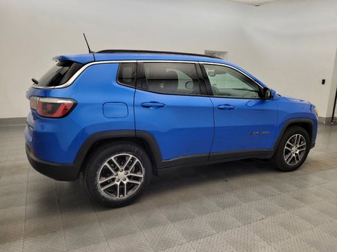 Used 2019 Jeep Compass Latitude FWD image 10