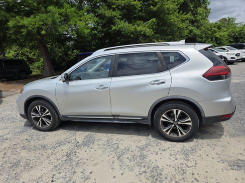 Used 2018 Nissan Rogue SL FWD image 21