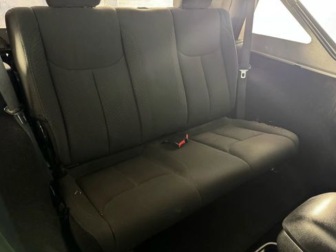 Used 2015 Jeep Wrangler Sport image 29