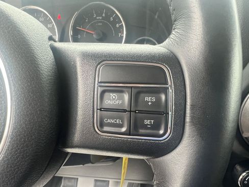 Used 2018 Jeep Wrangler Unlimited Sport AWD/4WD image 16