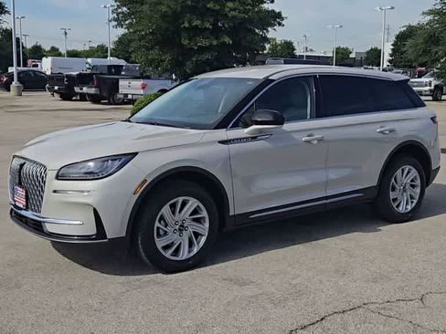 Used 2023 Lincoln Corsair FWD image 4