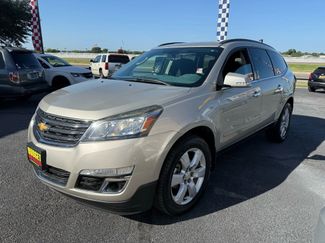 Used 2017 Chevrolet Traverse LT w/ Traveler's Package image 1